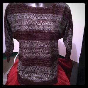 NY and Company Sweater Women’s XS Cranberry‎ Silver Long Sleeve Fashion